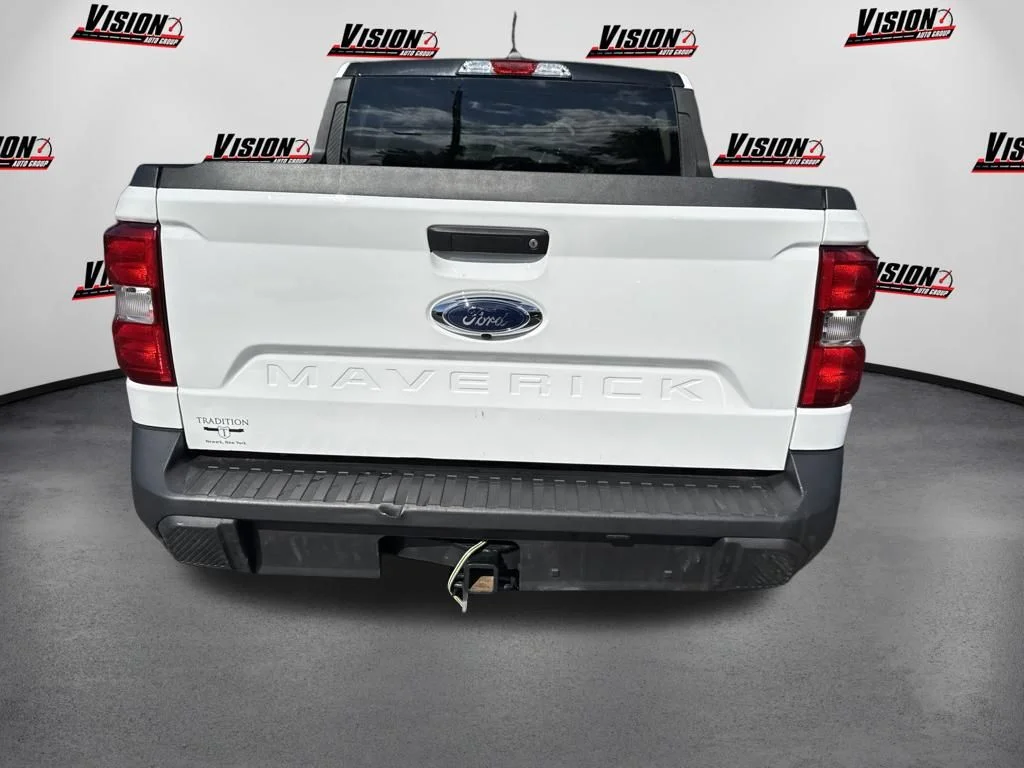 Used 2024 White Ford XL image 6