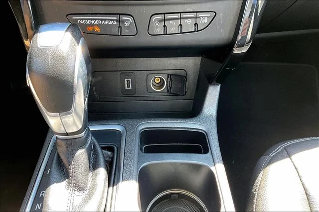 Used 2018 Magnetic Metallic Ford Titanium image 16