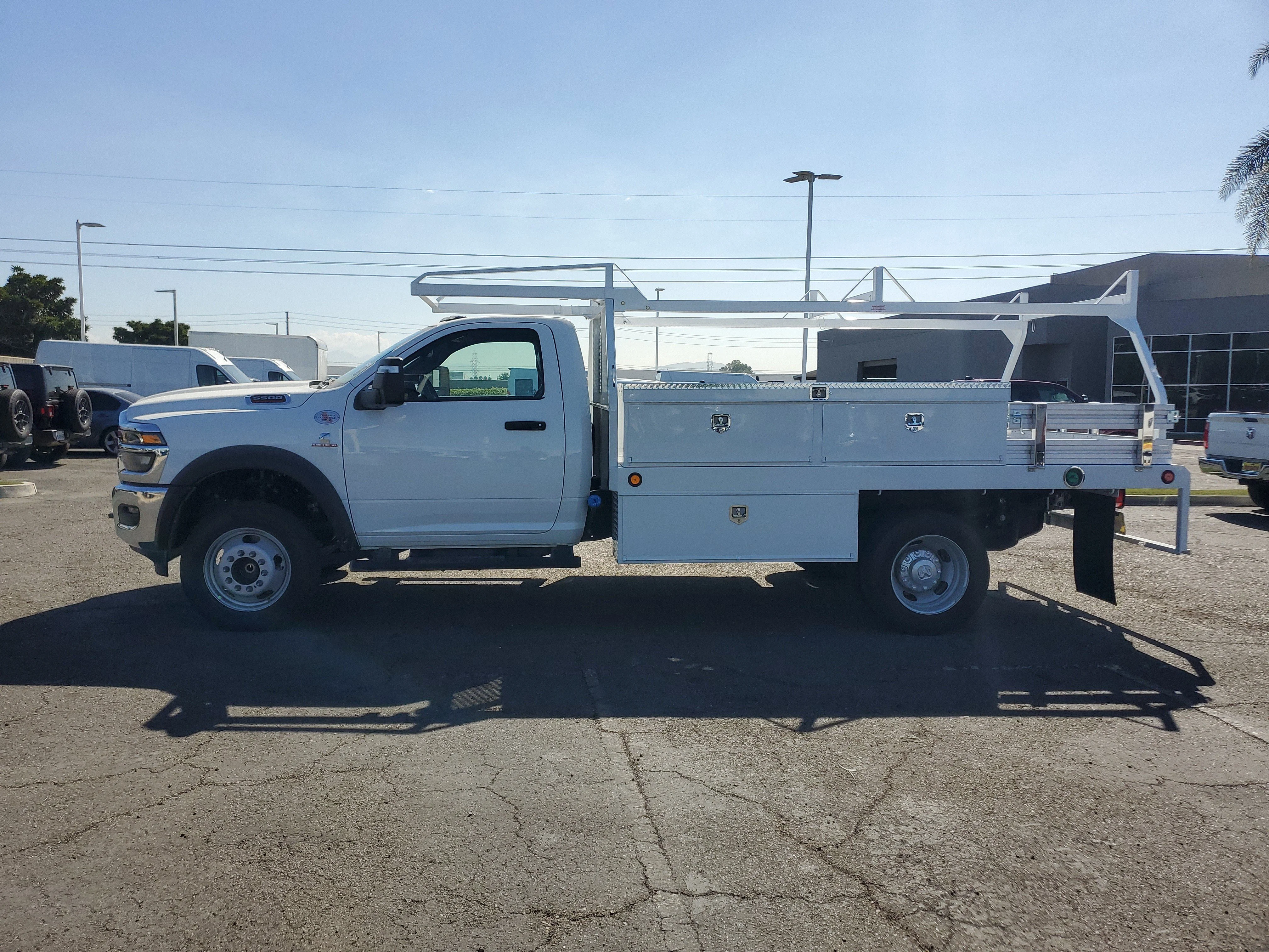 New 2026 Bright White Clear-Coat Exterior Paint RAM Tradesman image 7