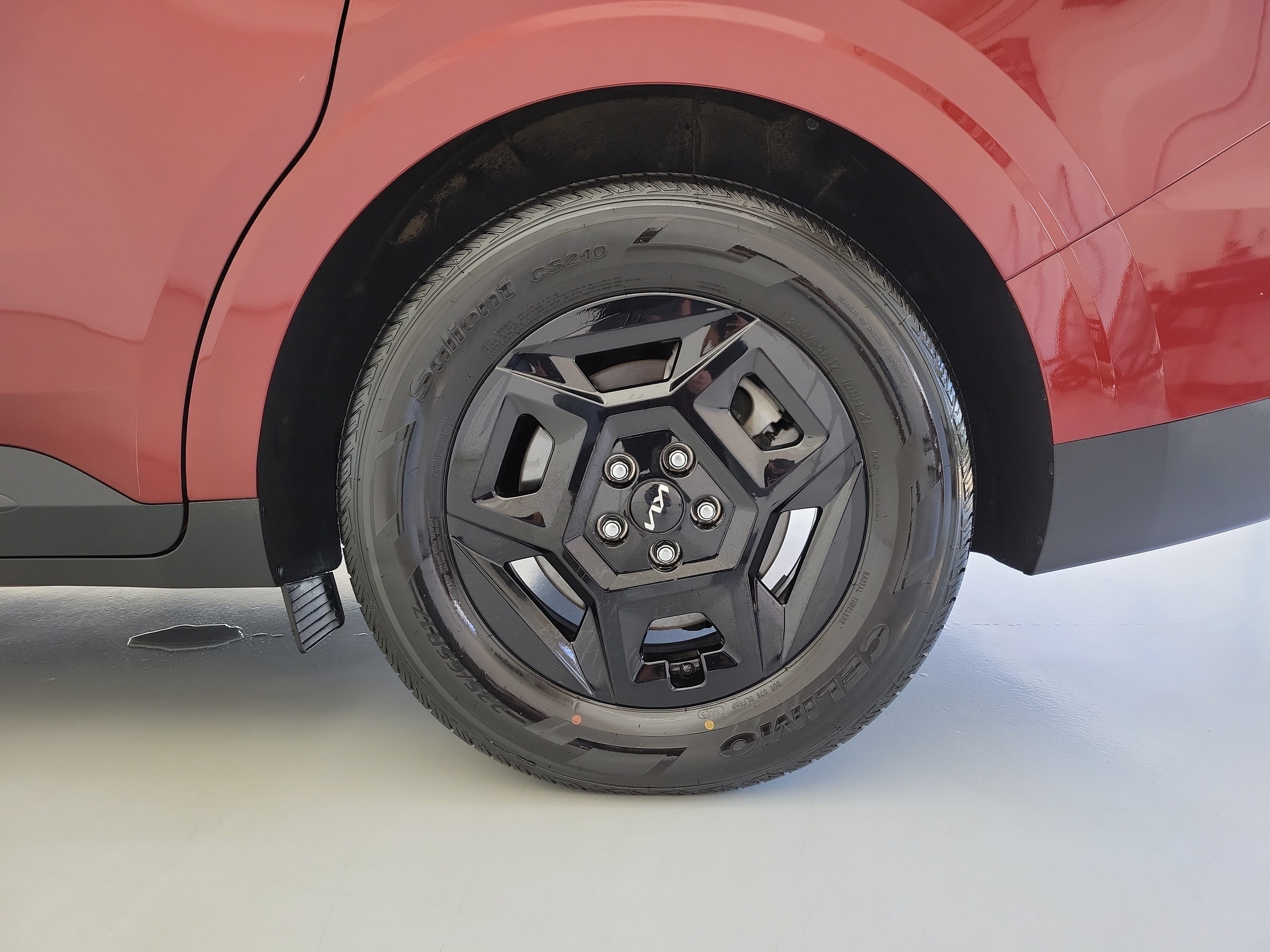 Used 2025 Flare Red Kia LXS image 11