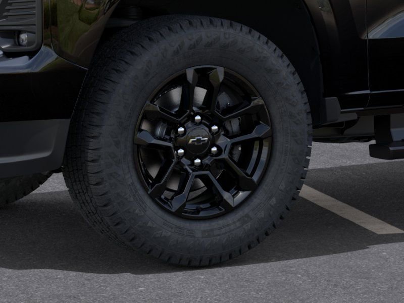 2025 Chevrolet Colorado Z71 - Photo 9