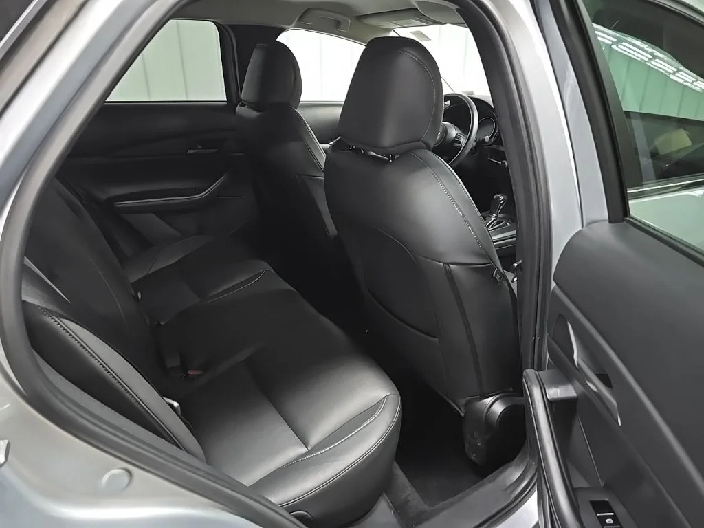 Used 2021 Silver Mazda Select image 20