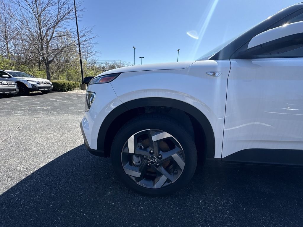 New 2026 White Hyundai SEL image 18