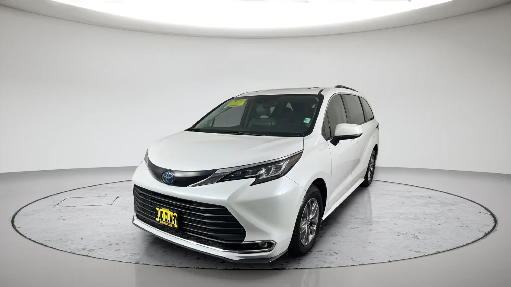 2023 Toyota Sienna