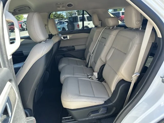 Used 2020 White Ford XLT image 22