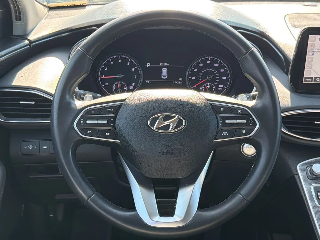 Used 2023 Black Hyundai SEL image 24