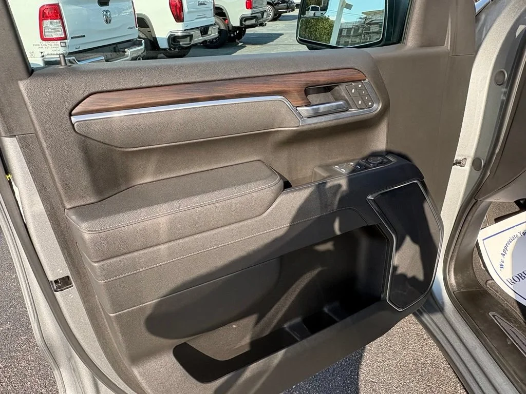 Used 2025 Sterling Metallic GMC SLT image 14