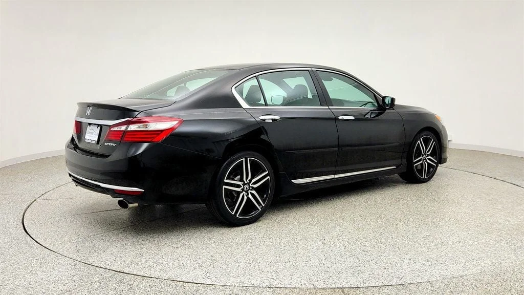 Used 2016 Crystal Black Pearl Honda 4dr I4 CVT Sport w/Honda Sensing image 5