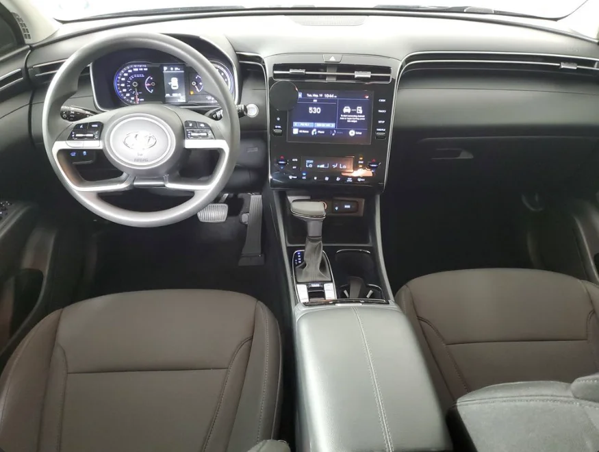 Used 2024 Gray Hyundai SEL image 5