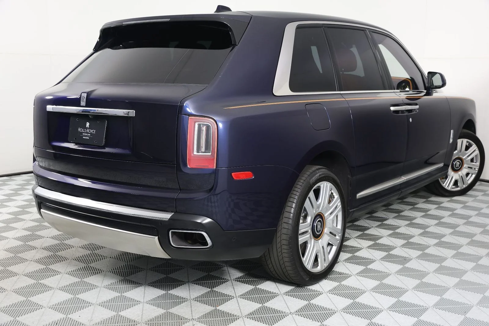 Certified Used 2022 Midnight Rolls-Royce  image 7