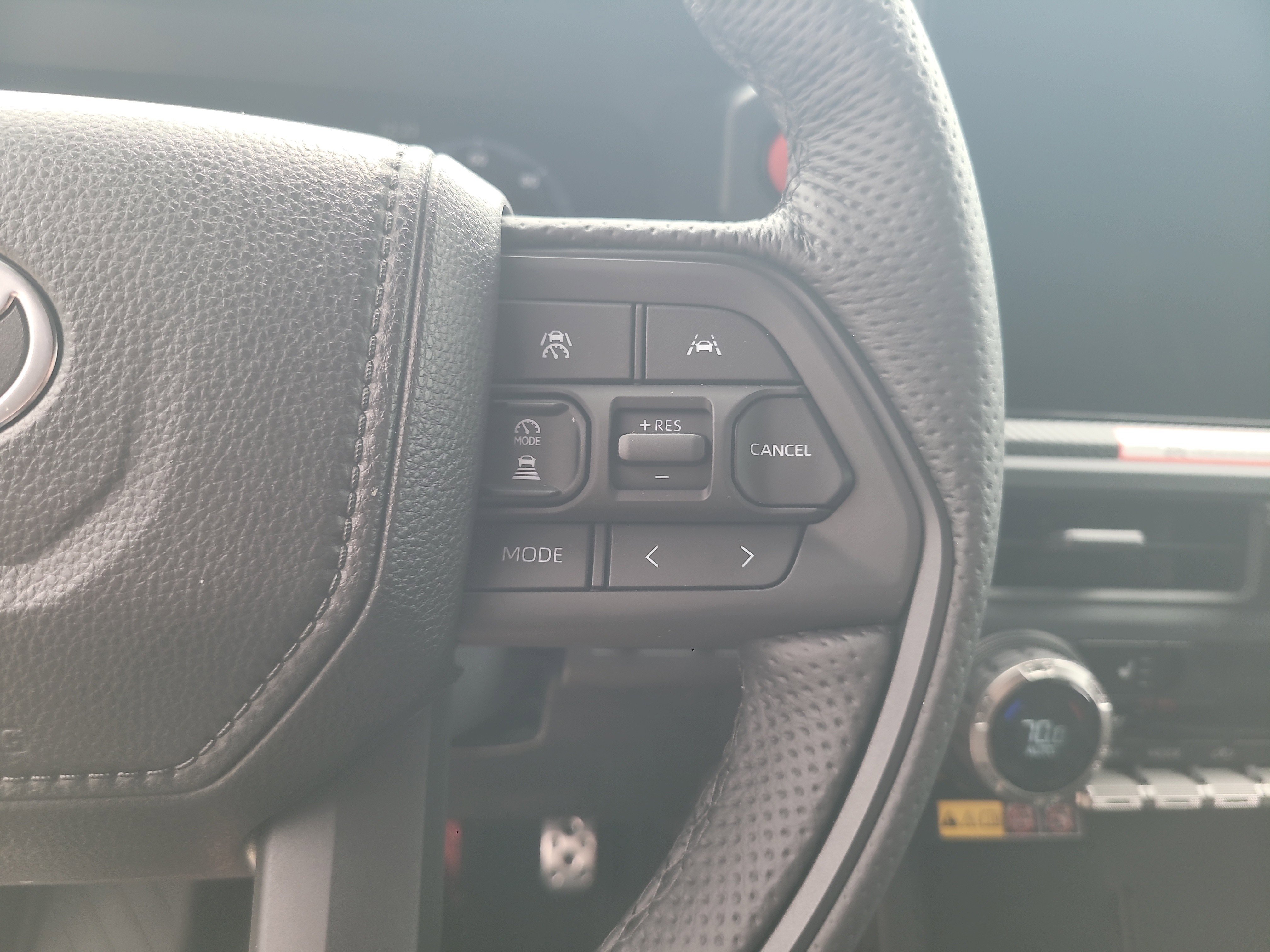 2026 Toyota Tacoma TRD Pro - Photo 15