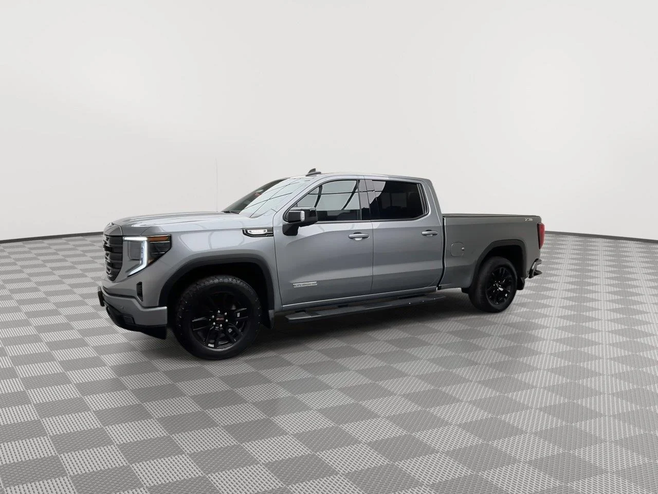 Used 2025 Sterling Metallic GMC Elevation image 42