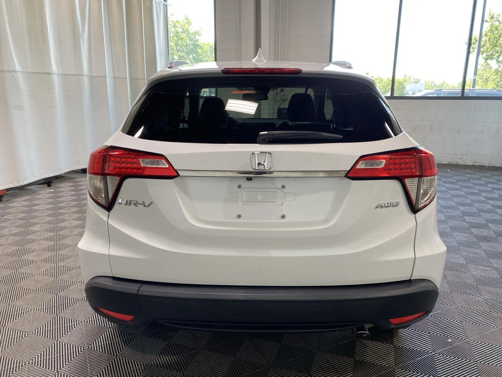 Used 2021 Platinum White Pearl Honda EX-L image 6