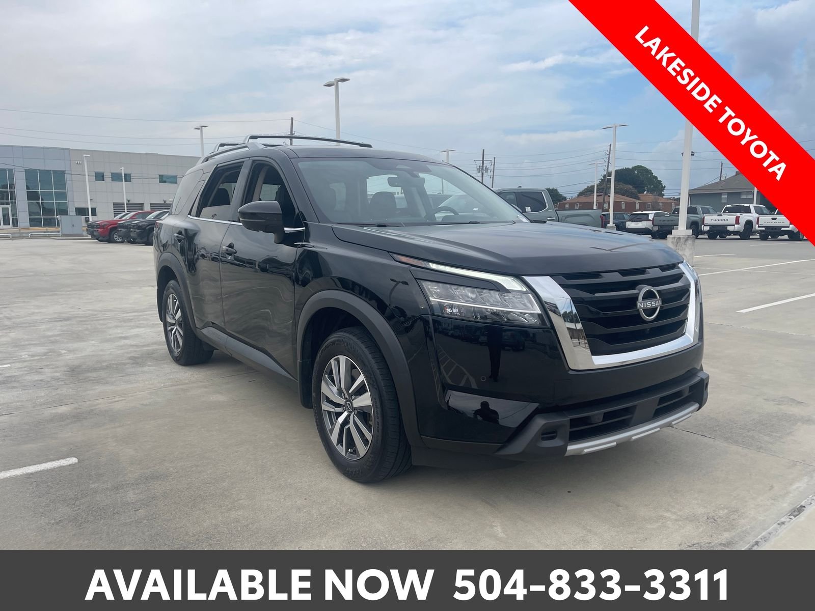 Used 2024 Black Nissan SL image 7