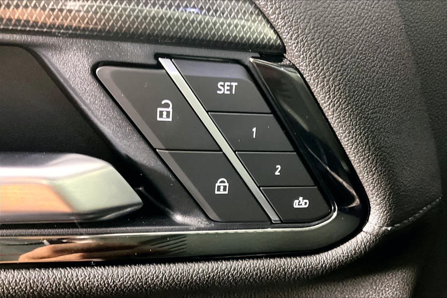 2026 GMC Sierra 2500HD AT4 - Photo 32