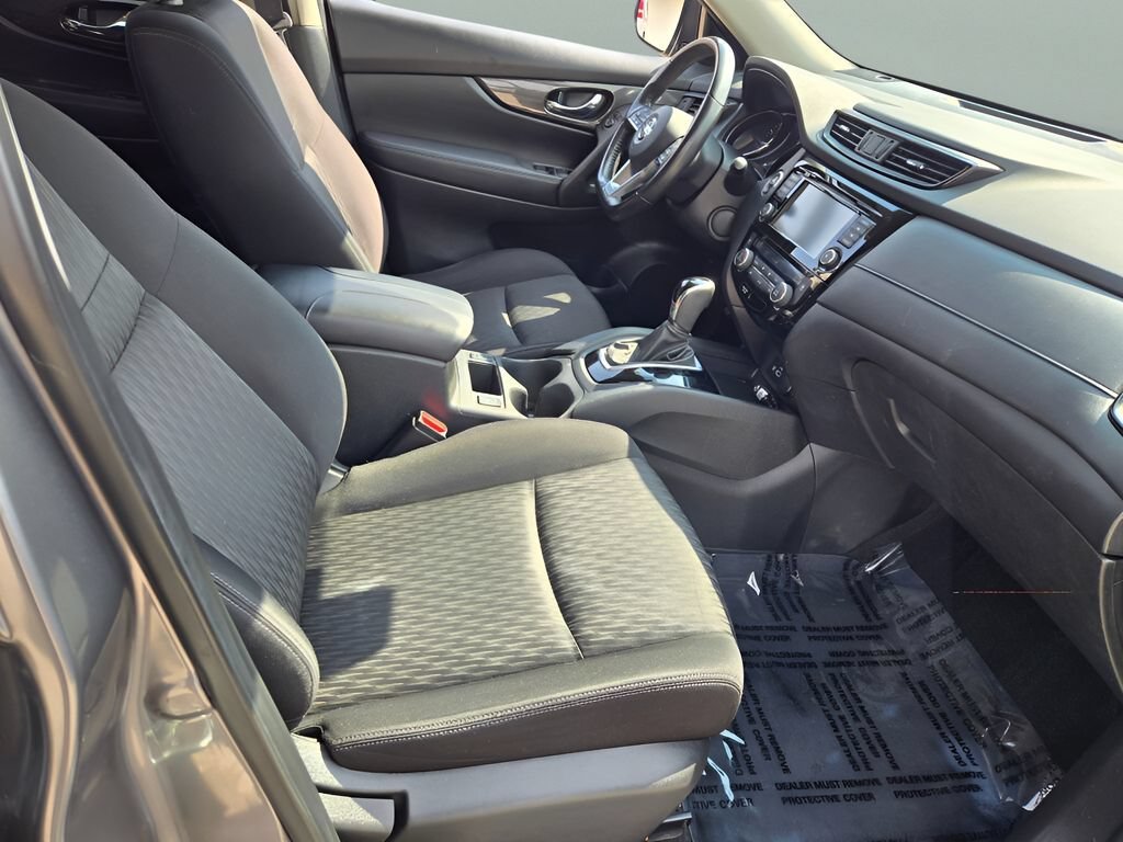 Used 2019 Gray Nissan SV image 7