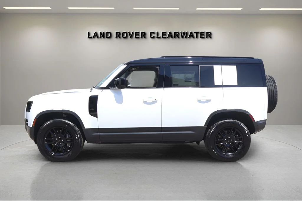 New 2026 Fuji White Land Rover S image 2