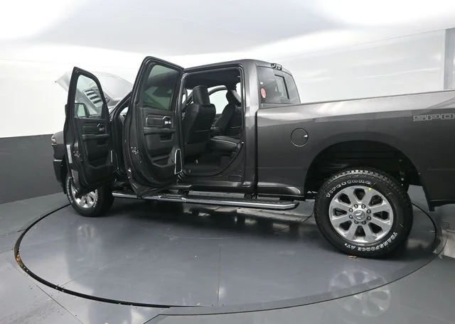 New 2026 Granite Crystal Metallic Clear-Coat Exterior Paint RAM Laramie image 34