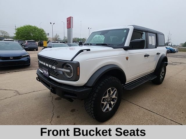 Used 2024 White Ford Badlands image 11