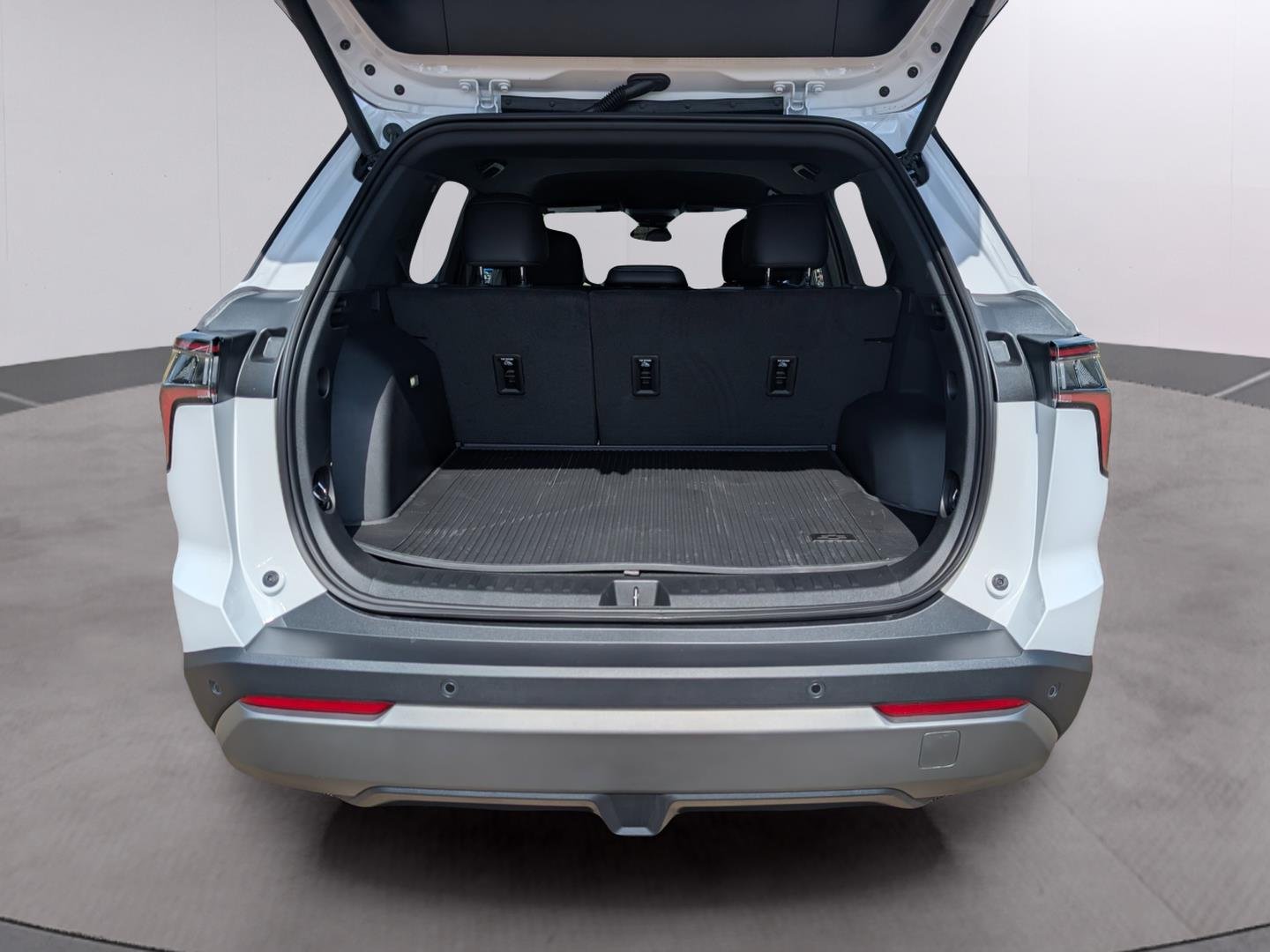 New 2026 Summit White Chevrolet LT image 12