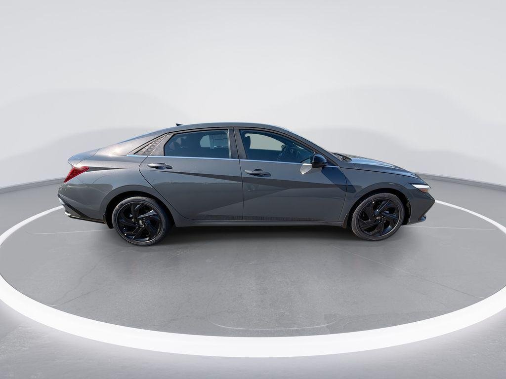 New 2026 Gray Hyundai SEL Sport Premium image 9