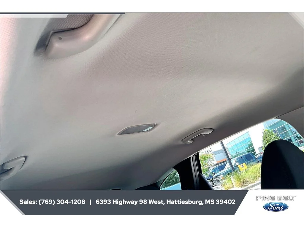 Used 2023 Phantom Black Hyundai SE image 16