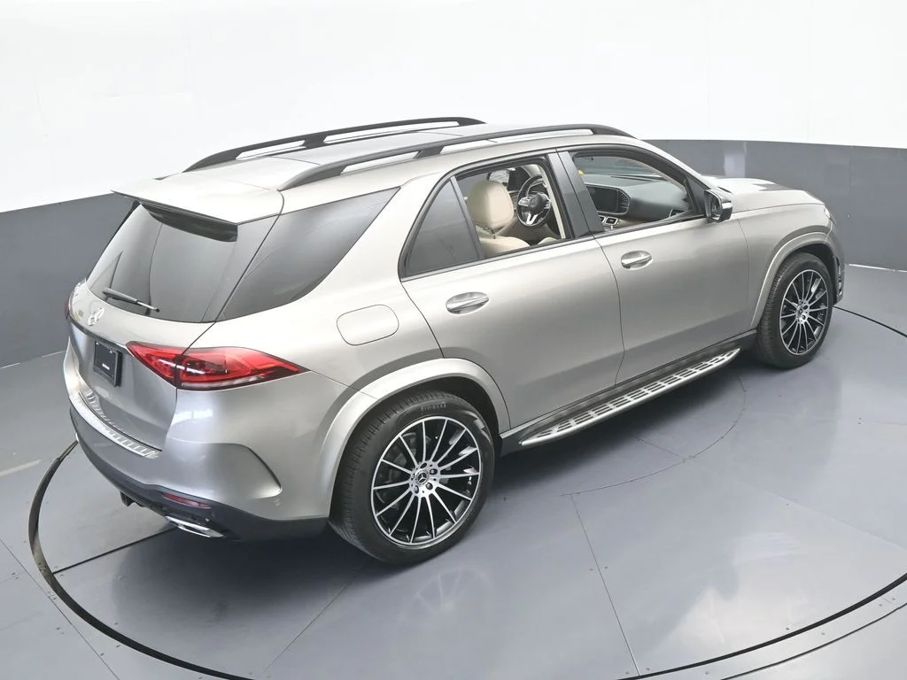 Used 2022 Gold Mercedes-Benz GLE 350 image 54