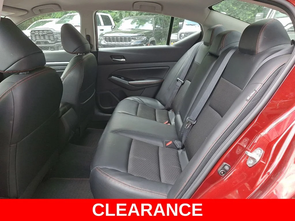 Used 2024 Red Nissan 2.5 SR image 10