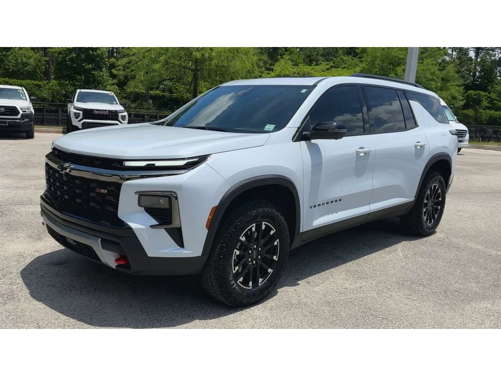 Used 2026 Polar White Tricoat Chevrolet Z71 image 4