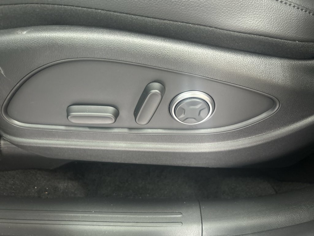 New 2026 Abyss Black Hyundai Limited AWD image 13