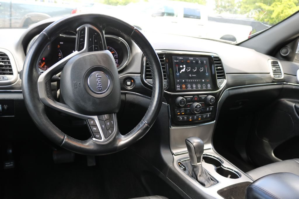 Used 2022 White Jeep Limited image 15