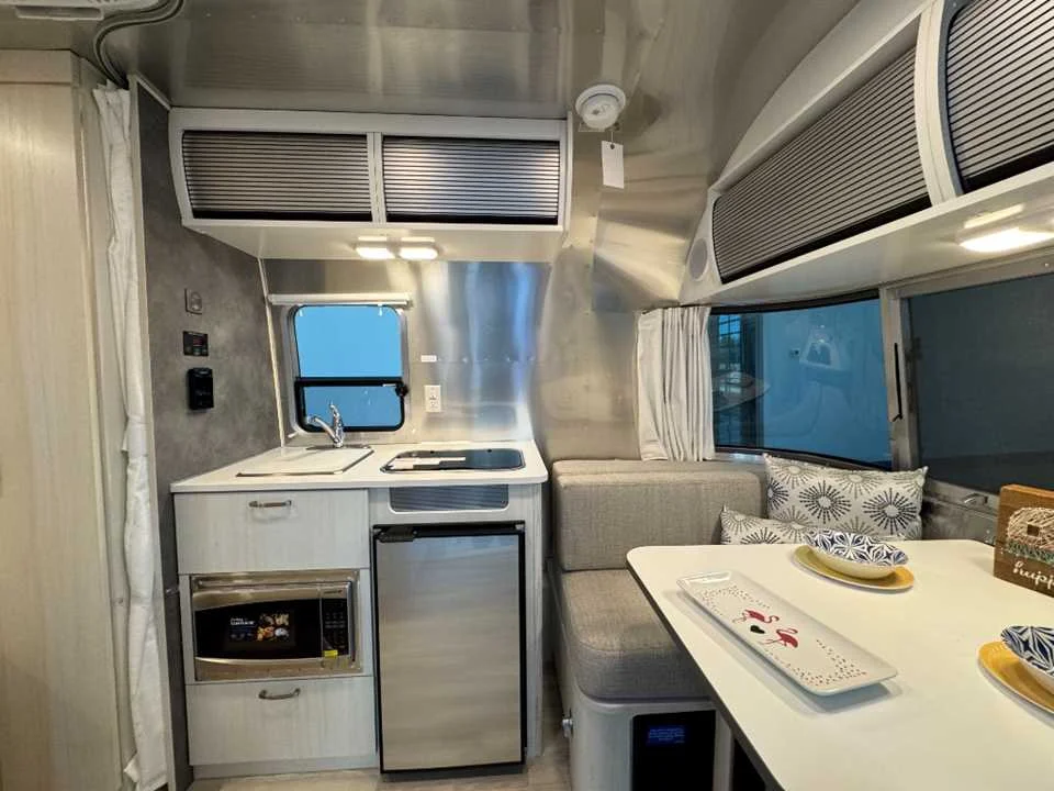 New 2026 SILVER AIRSTREAM  image 10
