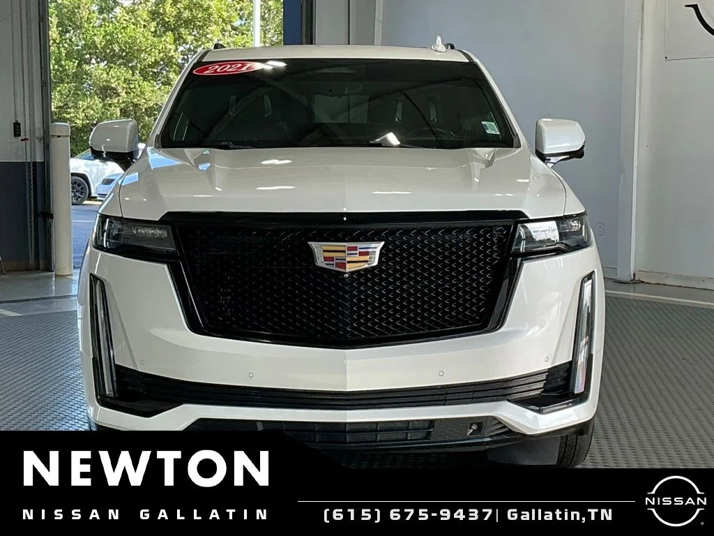Used 2021 Crystal White Tricoat Cadillac Sport Platinum image 29