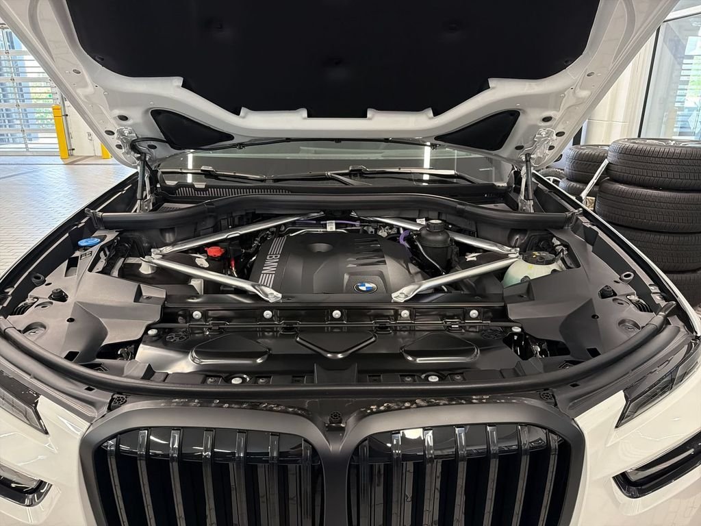 New 2027 Mineral White Metallic BMW xDrive40i image 21