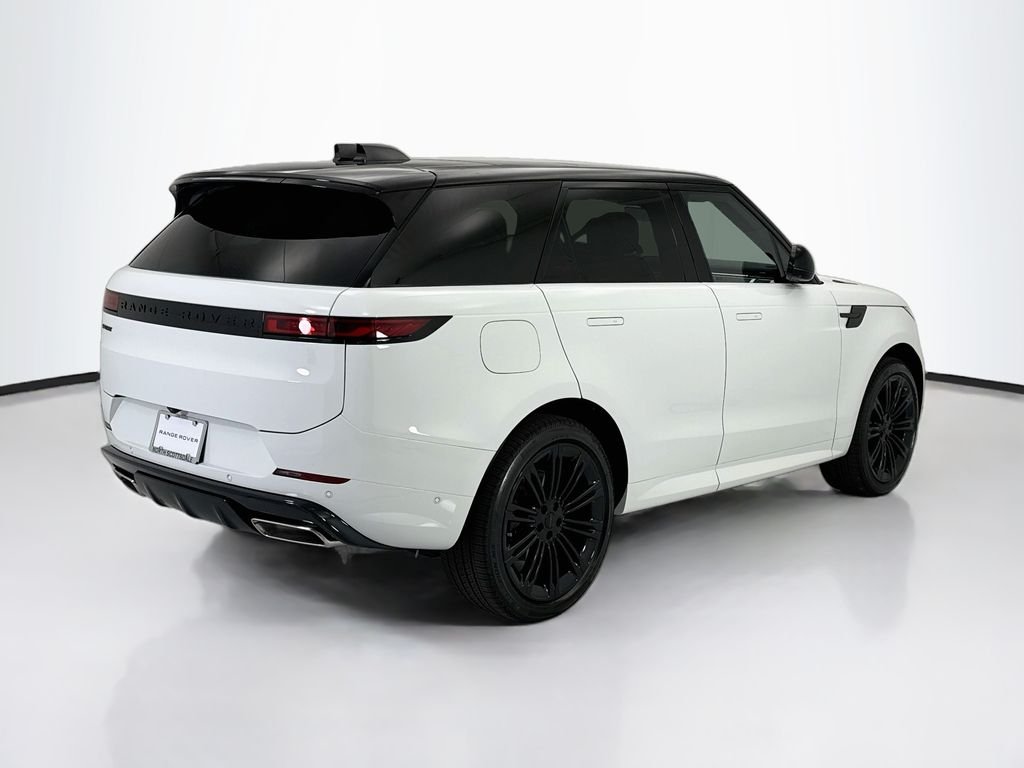 New 2026 Fuji White Land Rover Dynamic SE image 5