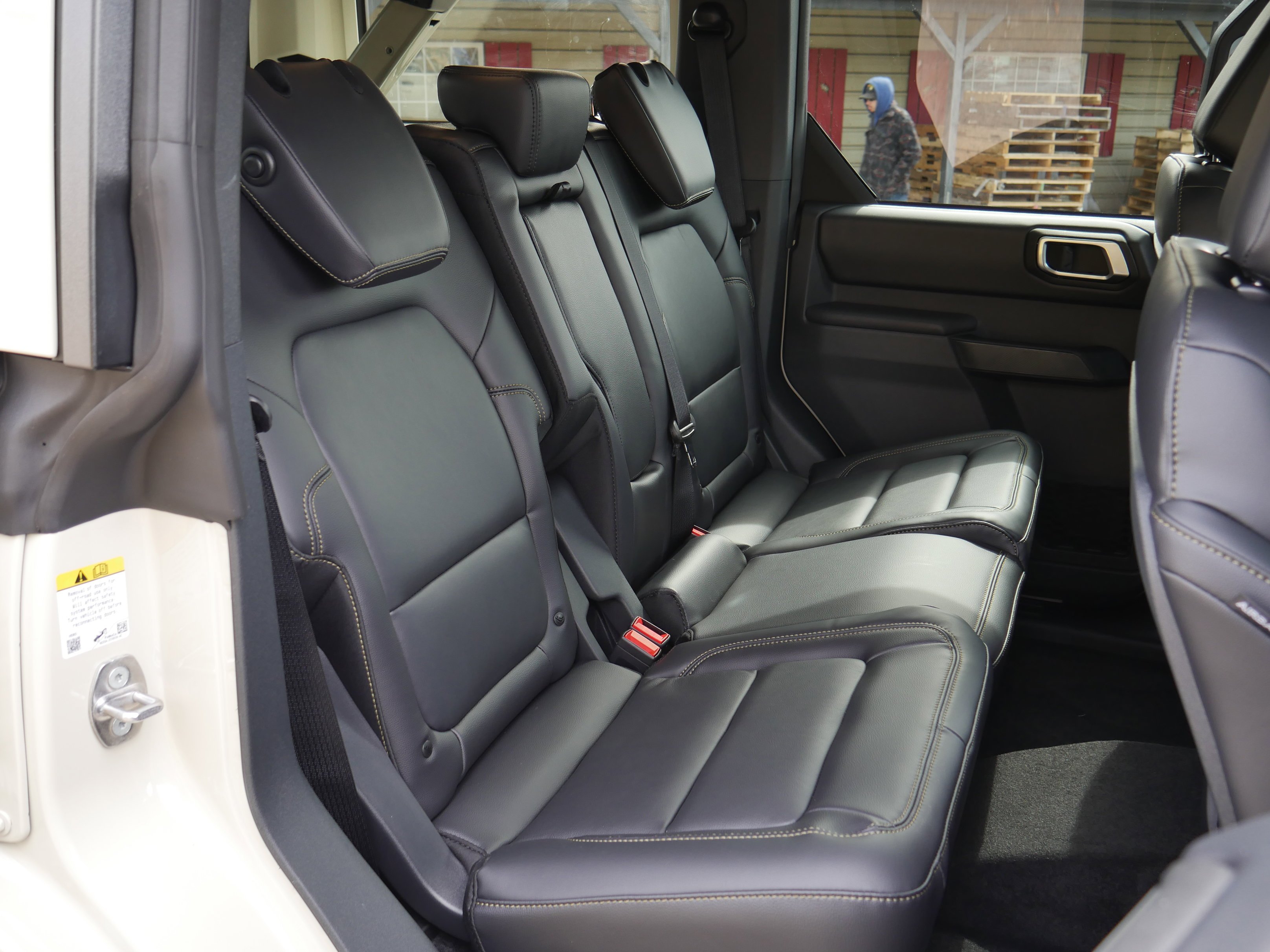 New 2026 DESERT SAND Ford Badlands image 30
