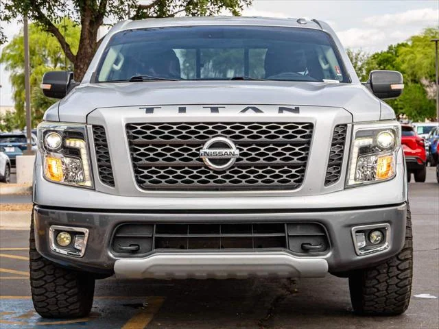 Used 2019 Silver Nissan PRO-4X image 4