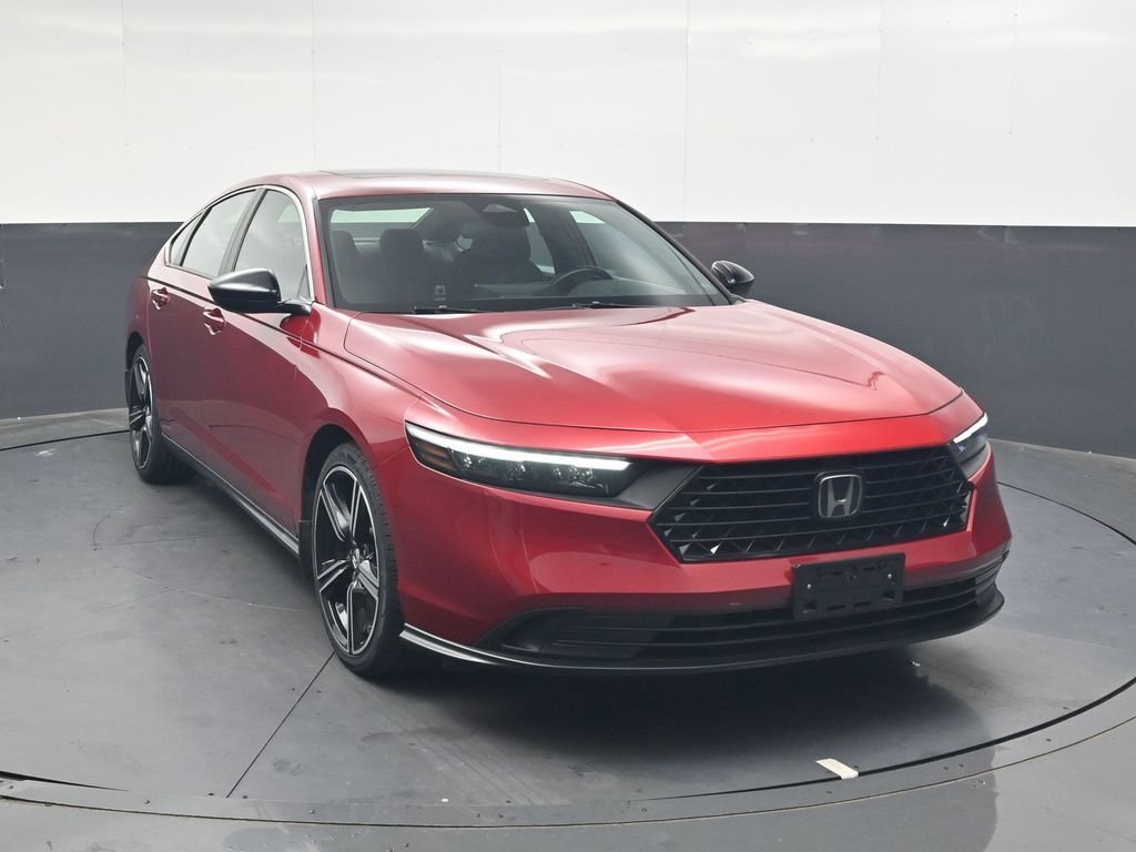 Used 2023  Honda Sport image 2