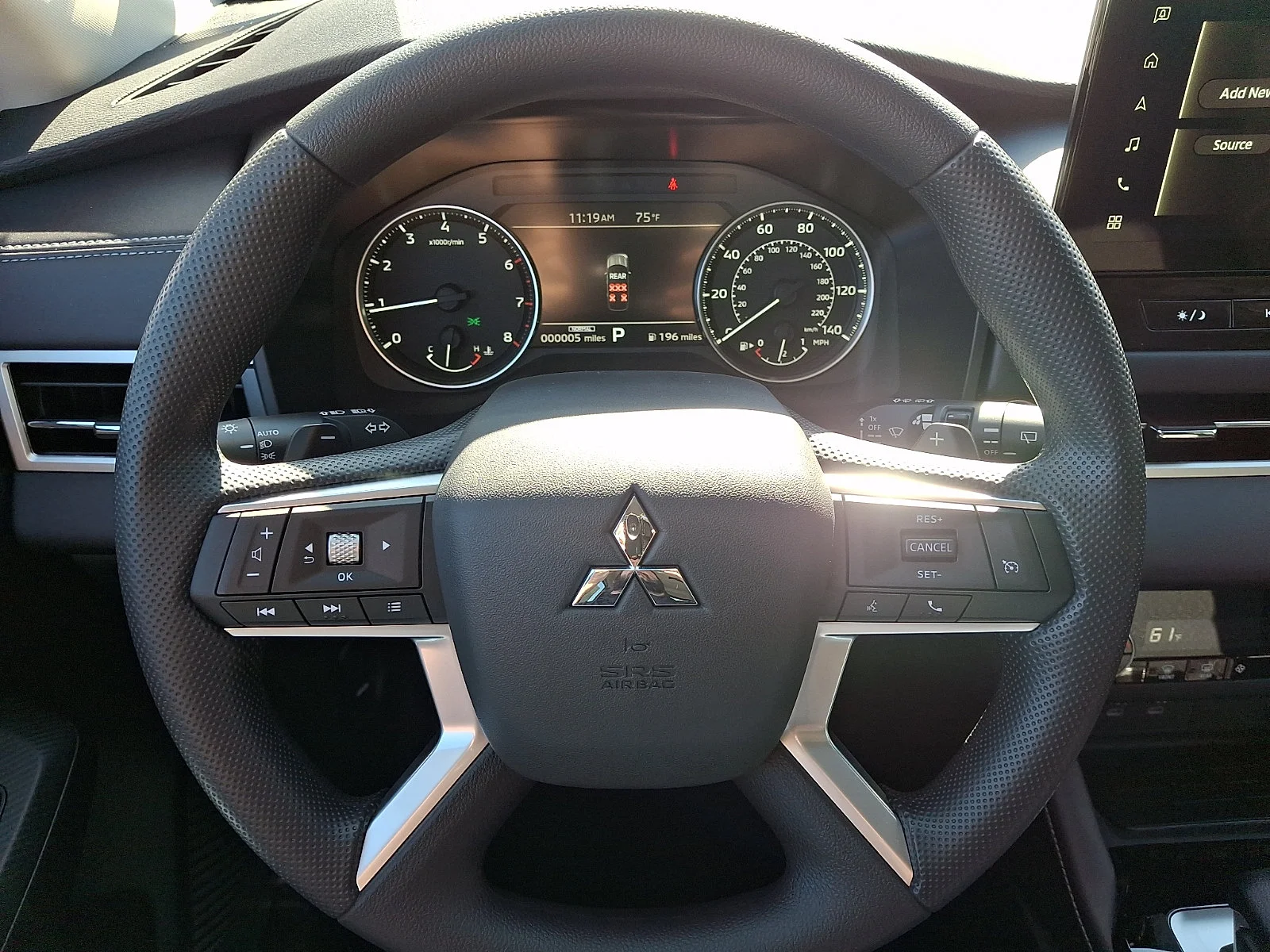 New 2026 White Mitsubishi ES image 17