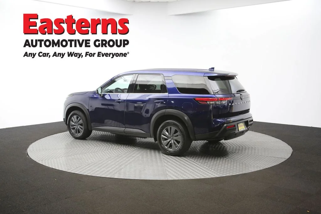 Used 2022 Blue Nissan S image 56