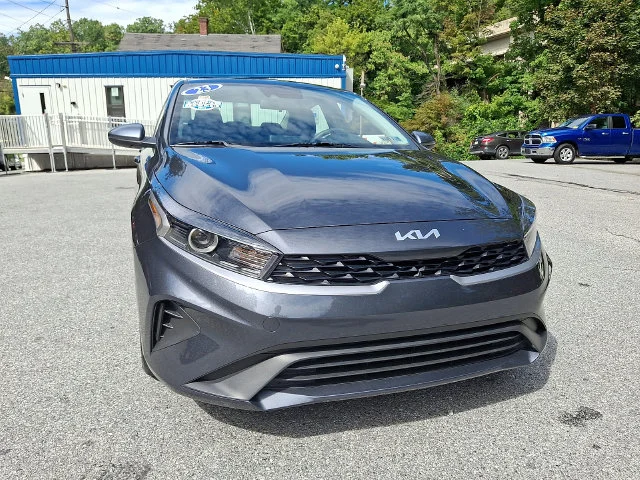 Used 2023 Gray Kia LXS image 3