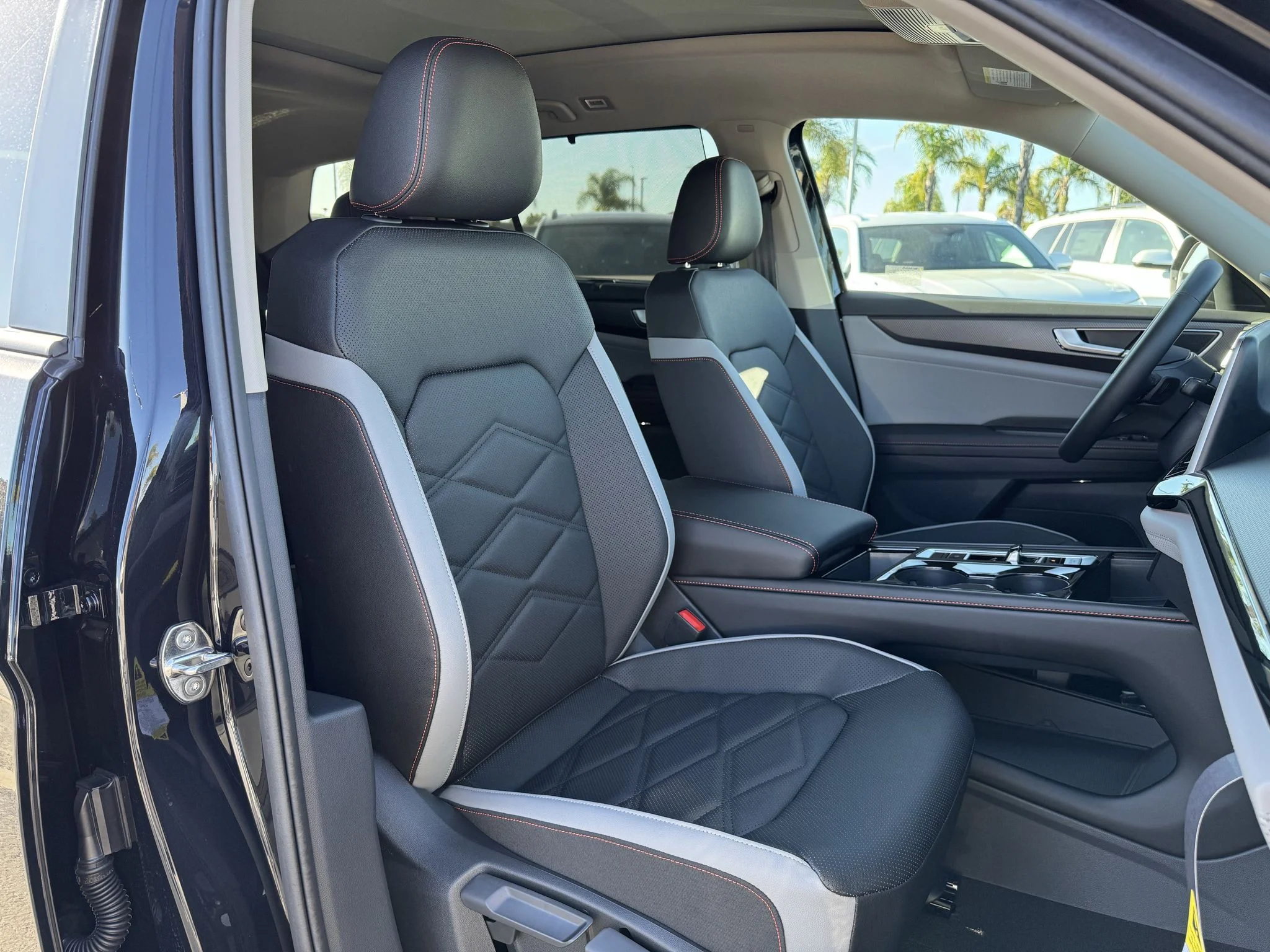 New 2026 Deep Black Pearl Volkswagen 2.0T Peak Edition image 34