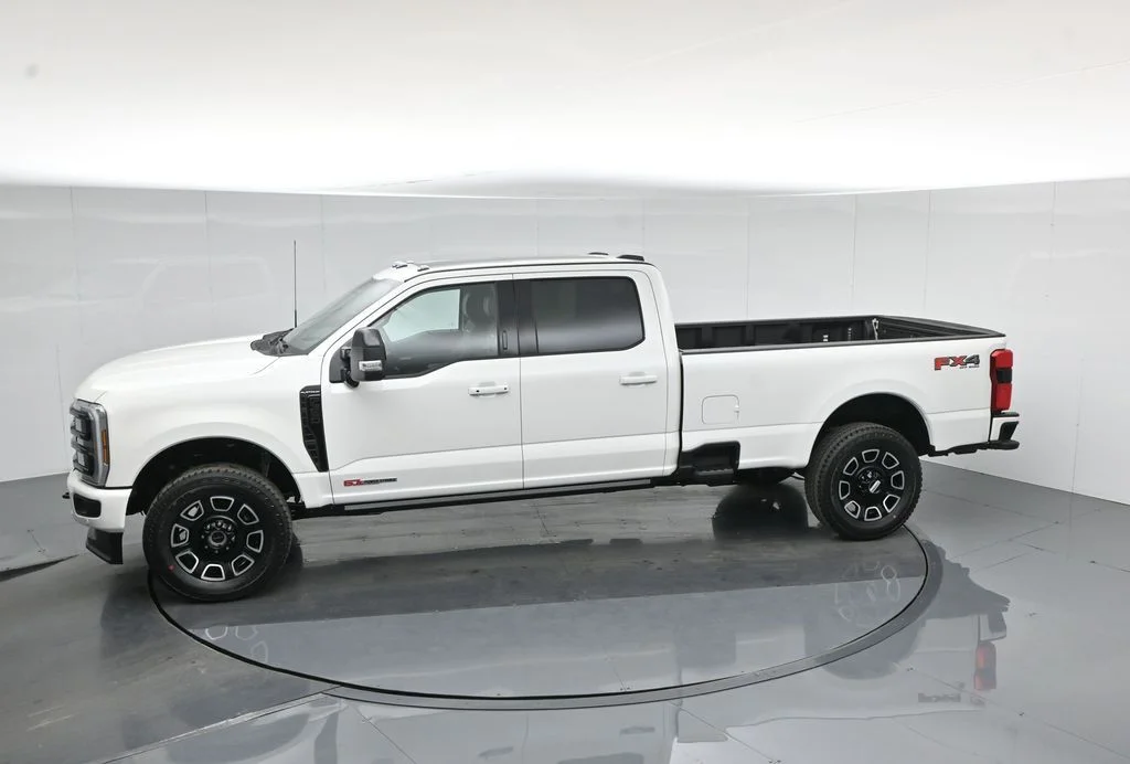 New 2026 Star White Metallic Tri-Coat Ford Platinum image 46