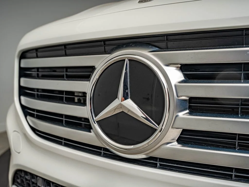Used 2026 Polar White Mercedes-Benz GLB 250 image 12