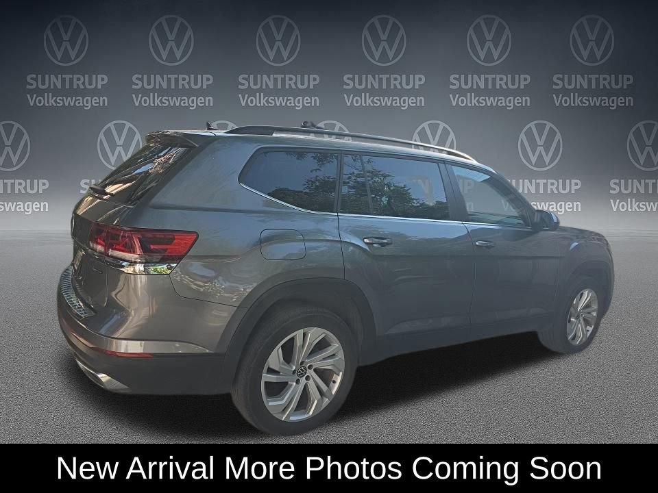 Used 2023 Gray Volkswagen 2.0T SE w/Technology image 3