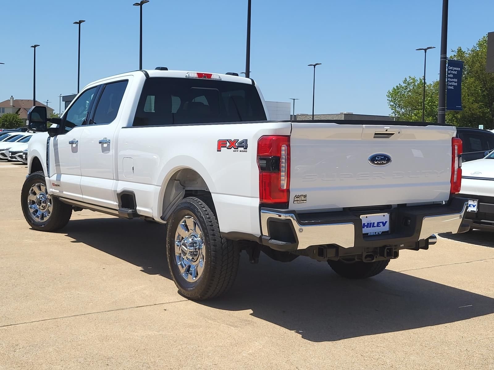 Used 2024 Oxford White Ford Lariat image 3