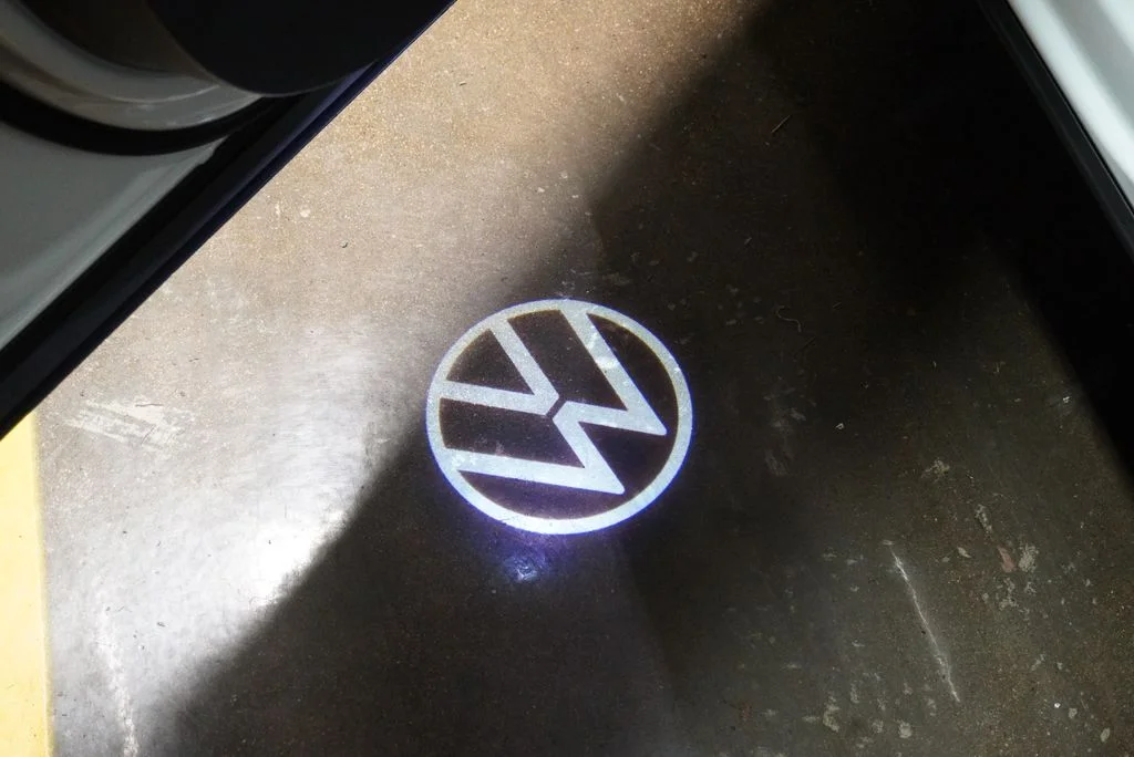 New 2026  Volkswagen SE w/Technology image 36