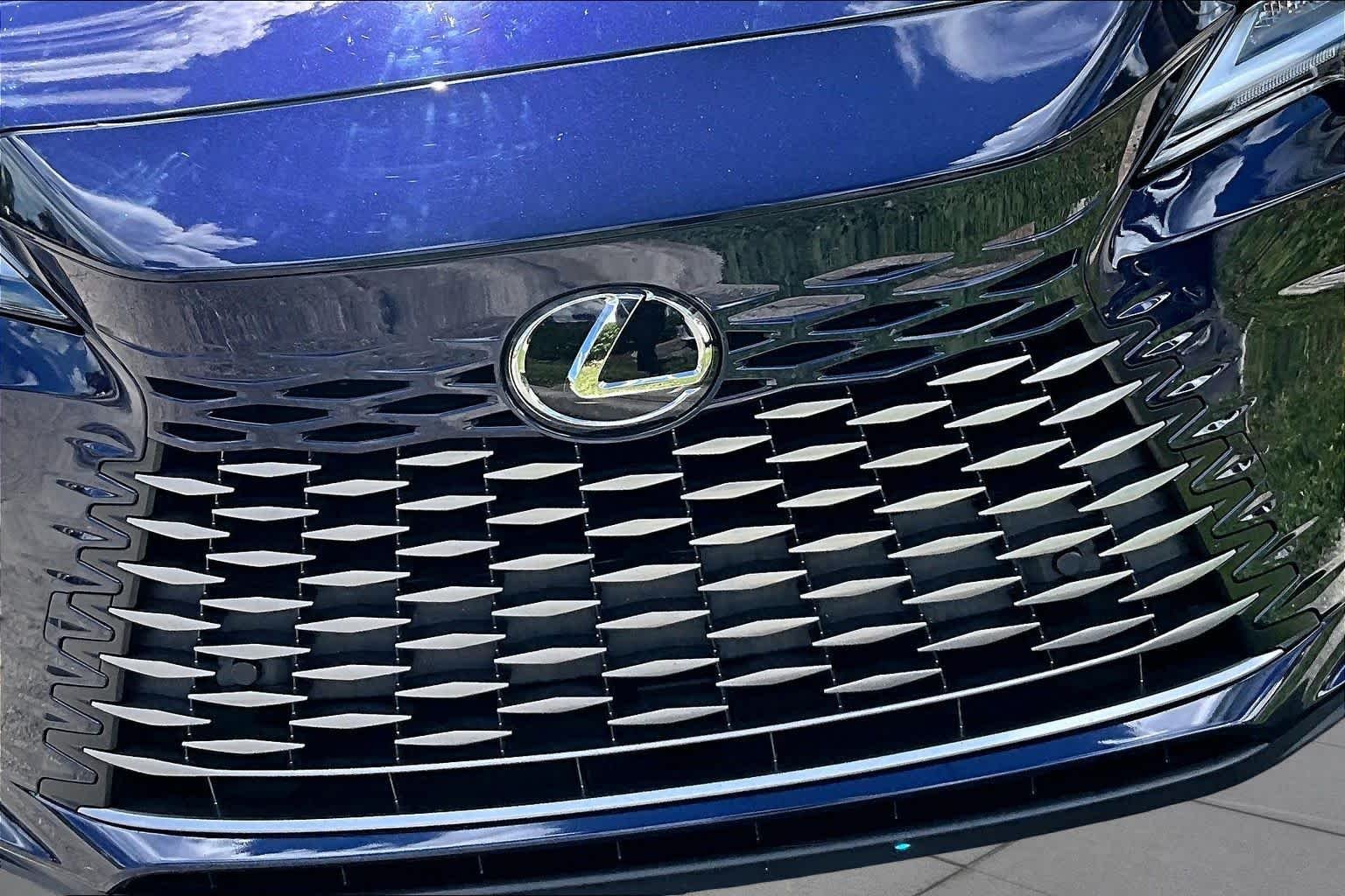Used 2024 Nightfall Mica Lexus Premium image 30