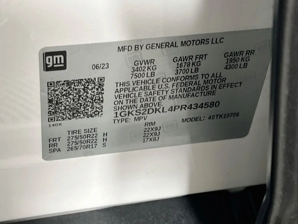 Used 2023 White GMC Denali image 35