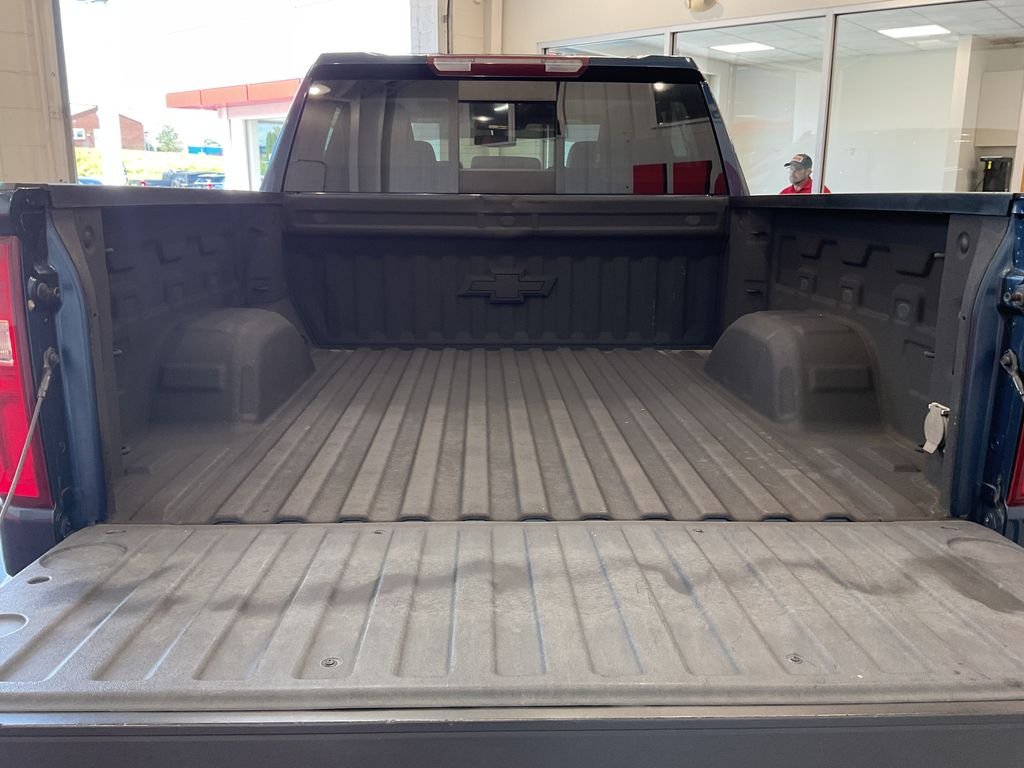 Used 2021 Blue Chevrolet RST image 10